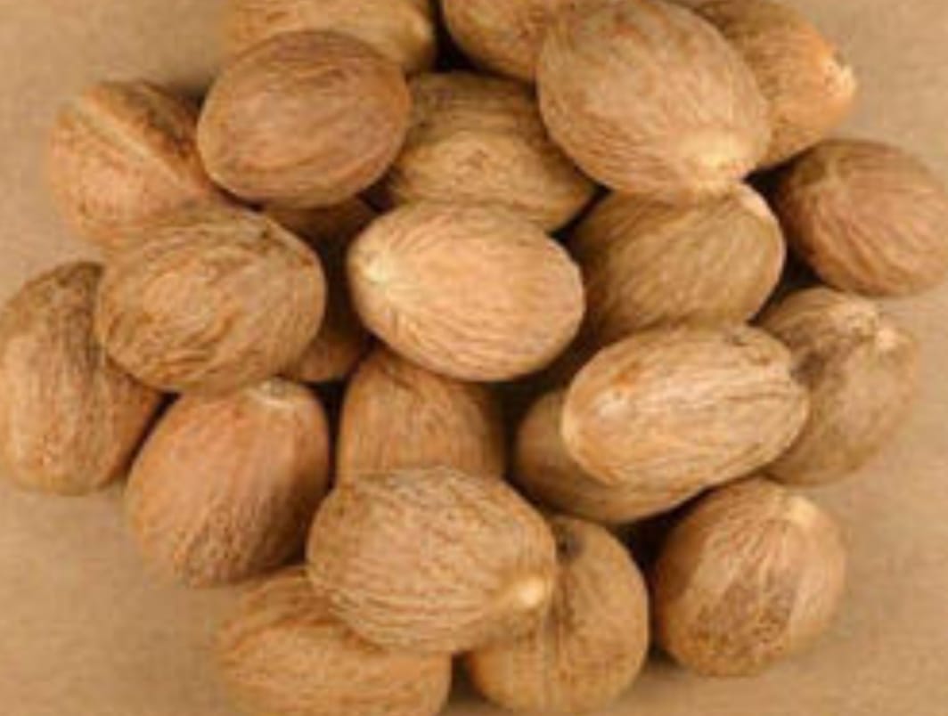 Nutmeg Without Shell